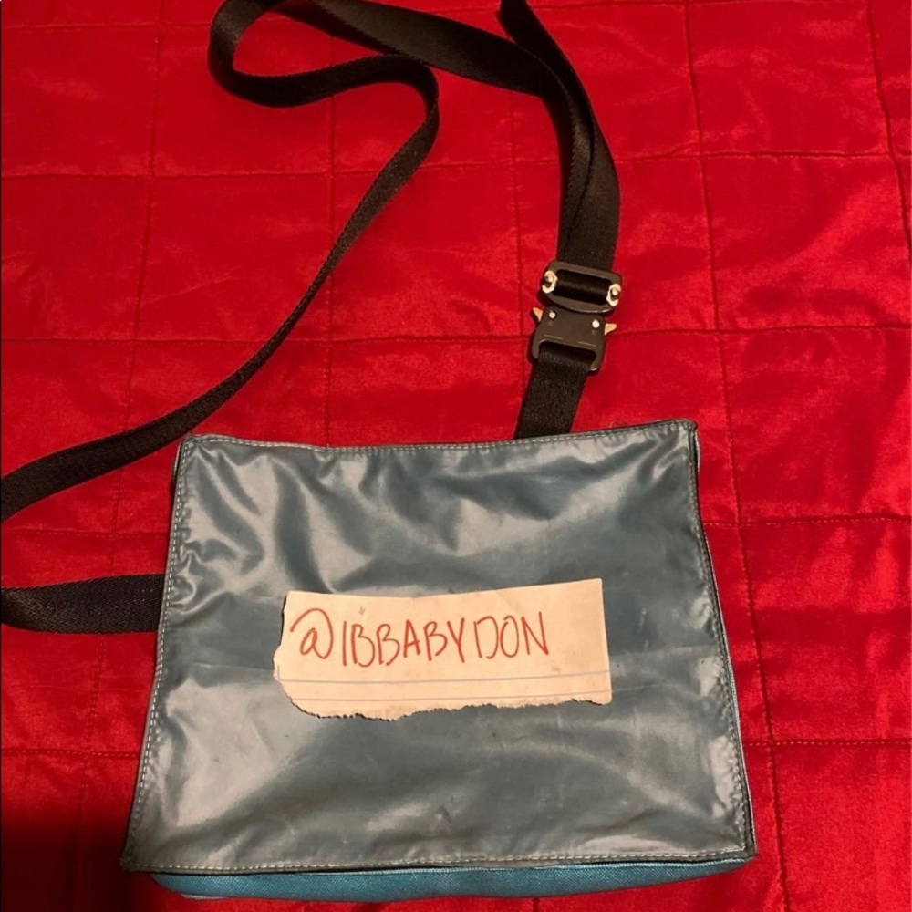 Custom alyx toat